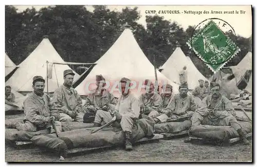 Cartes postales Militaria Camp d&#39Auvours Nettoyage des armes avant le tir