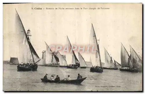 Cartes postales Bateau Peche Cette Bateaux de peche rentrant dans le port charges de poissons