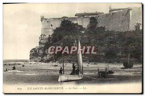 Cartes postales Bateau Peche Ile Sainte Marguerite Le fort