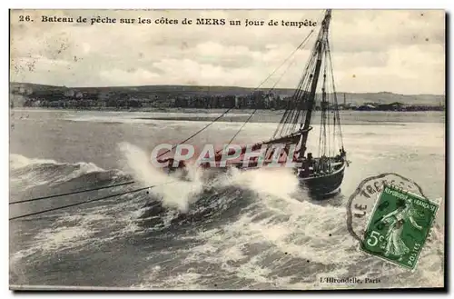 Cartes postales Bateau Peche Bateaux de peche sur les cotes de Mers un jour de tempete