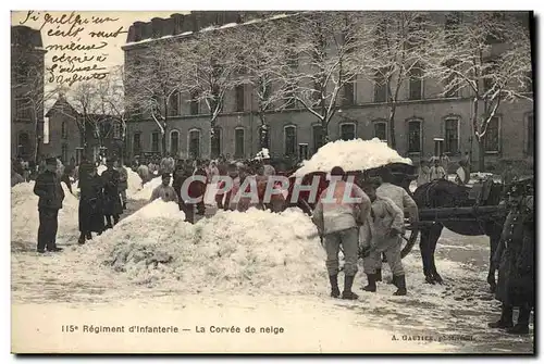 Ansichtskarte AK Militaria 115eme regiment d&#39infanterie La corvee de neige