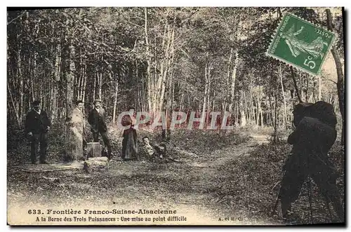 Ansichtskarte AK Photographie Frontiere Franco suisse alsacienne A la borne des trois puissances Une mise au poin