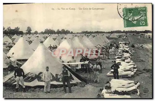 Cartes postales Militaria La vie au camp Un coin du campement