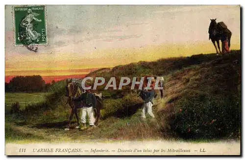 Cartes postales Militaria Infanterie Descente d&#39un talus par les mitrailleuses