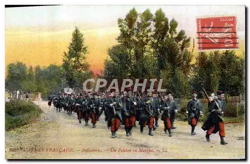 Cartes postales Militaria Infanterie Un peloton en marche