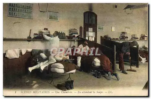 Cartes postales Militaria Une chambree En attendant la soupe