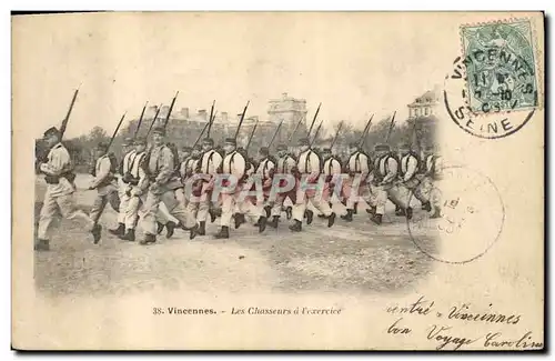 Ansichtskarte AK Militaria Vincennes Les chasseurs a l&#39exercice