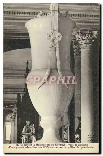 Cartes postales Potier Poterie Manufacture de Sevres Musee Vase de Neptune