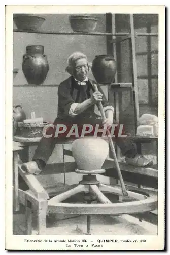 Ansichtskarte AK Potier Poterie Faiencerie de la Grande maison HB Quimper Le tour a vache