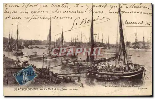 Cartes postales Bateau de peche Bordeaux Le port et les quais