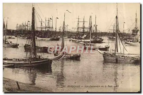 Cartes postales Bateau de peche Bordeaux Vue d&#39ensemble de la rade