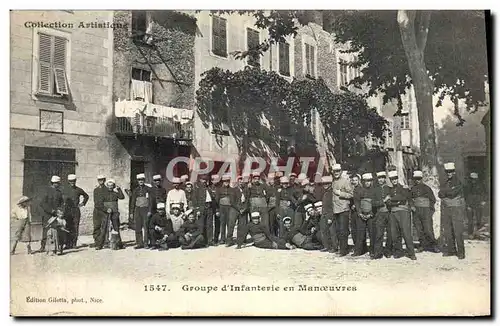 Cartes postales Militaria Groupe d&#39infanterie en manoeuvres