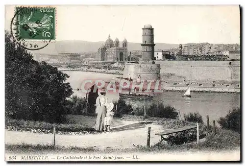 Cartes postales Marseille La Cathedrale et le Fort St Jean