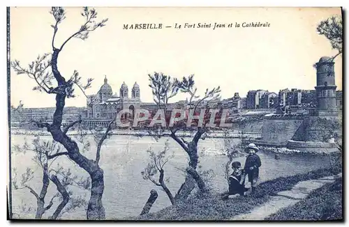 Cartes postales Marseille Le Fort Saint Jean La Cathedrale Enfants