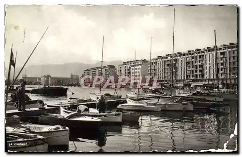 Cartes postales Toulon Le Quai Stalingrad Et la nouvelle prefecture