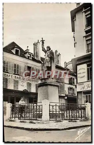 Cartes postales moderne Lagny Thorigny La Statue De Jeanne D'Arc Cafe Bar St Laurent Enfant