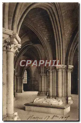 Ansichtskarte AK Bourges La crypte de la cathedrale et le tombeau de Duc Jean