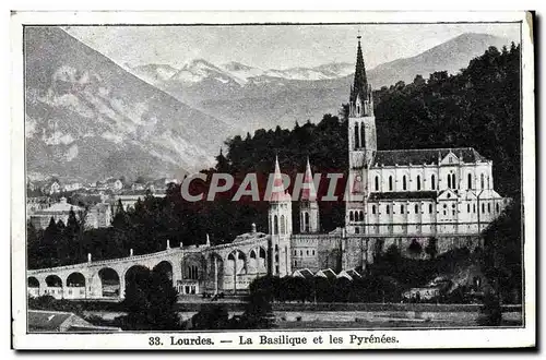 Cartes postales Lourdes La Basilique et les Pyrenees