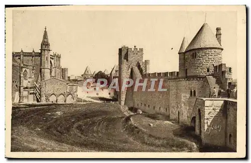 Cartes postales Cite De Carcassonne Remparts Interieurs Basilique Saint Nazaire