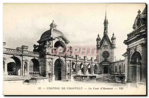 Cartes postales Chateau De Chantilly La Cour D&#39Honneur