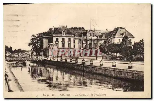 Cartes postales Troyes Le Canal Et La Prefecture