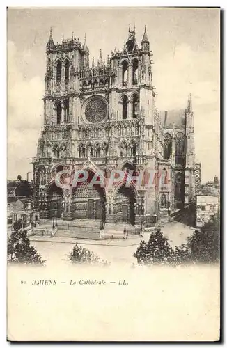 Cartes postales Amiens La Cathedrale