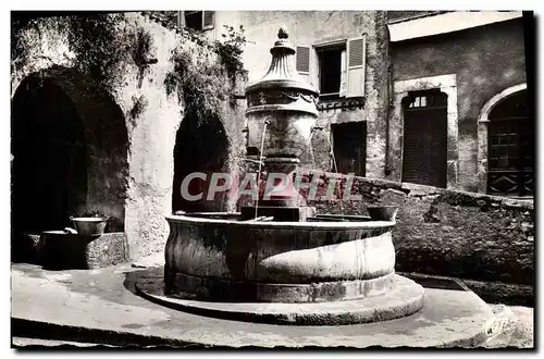 Ansichtskarte AK St Paul De Vence Une vieille fontaine