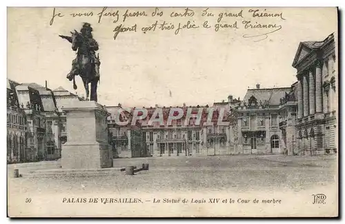 Cartes postales Versailles La statue de Louis XIV et la Cour de Marbre