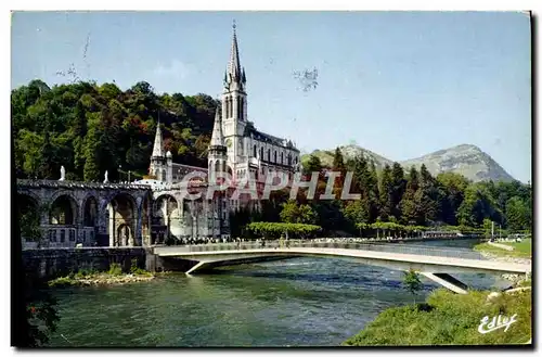 Cartes postales moderne Lourdes La Basilique le Gave et les Nouveaux Ponts