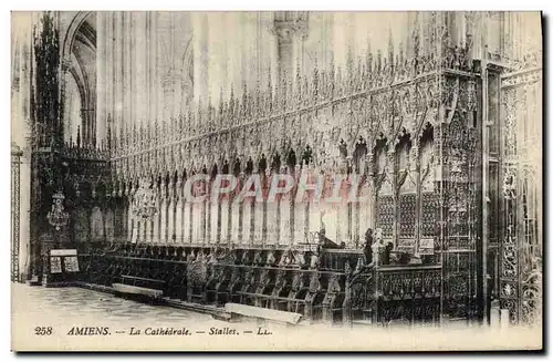 Ansichtskarte AK Amiens La Cathedrale Stalles