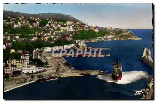 Cartes postales moderne Nice L&#39Entree Du Port Et Le Mont Boron Bateau