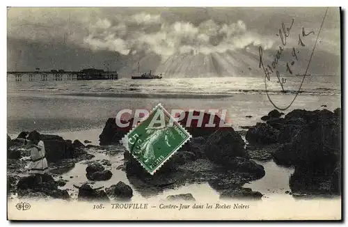 Cartes postales Trouville Contre Jour Dans les Roches Noires