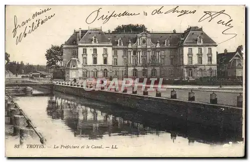 Ansichtskarte AK Troyes Les Prefecture et le Canal