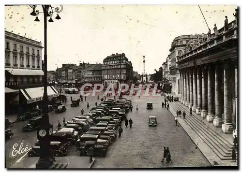 Cartes postales moderne Bordeaux Et La Place De La Comedie