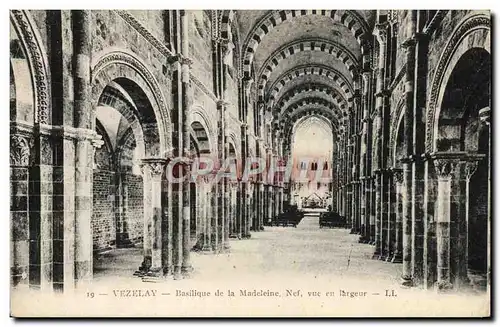 Cartes postales Vezelay Basilique De La Madeleine Nef vue en largeur