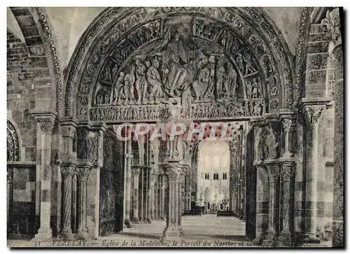 Cartes postales Vezelay Basilique De La Madeleine Le portail du narthex et la nef