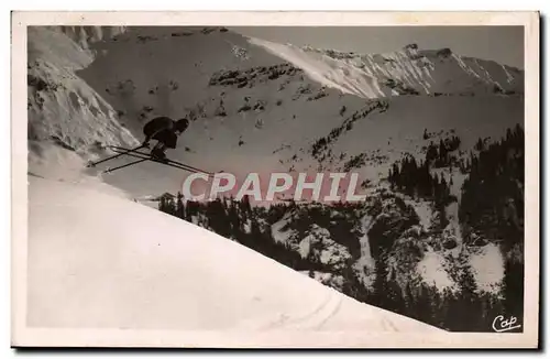 Cartes postales moderne Paysages Et Sports D&#39Hiver Saut De Terrain Et Aiguille Croche