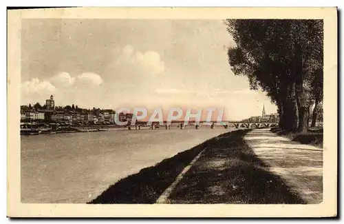 Ansichtskarte AK Macon Les Rives De La Saone