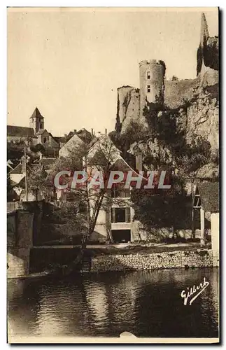 Ansichtskarte AK Angles Sur I&#39Anglin Que Dominent Les Ruines Du Chateau Feodal