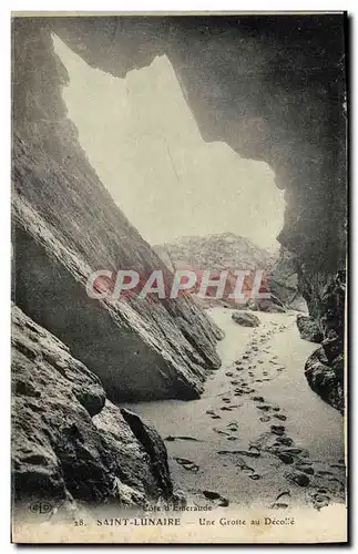 Cartes postales Saint Lunaire Une Grotte Au Decolle