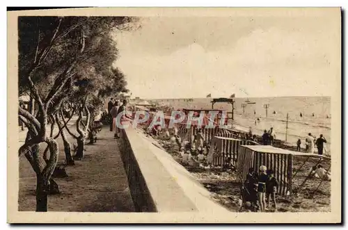 Cartes postales Chatelaillon Un Coin de la Plage