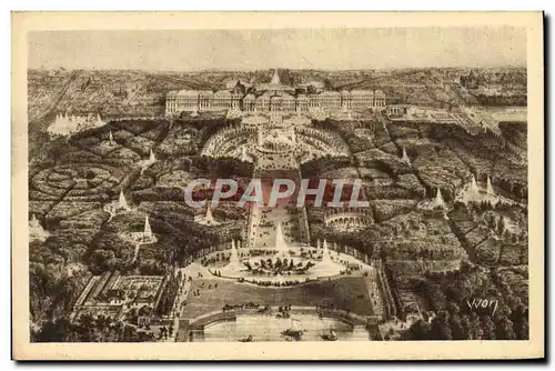 Cartes postales Splendeurs Et Charmes De Versailles Le chateau et le parc vus a vol d&#39oiseau