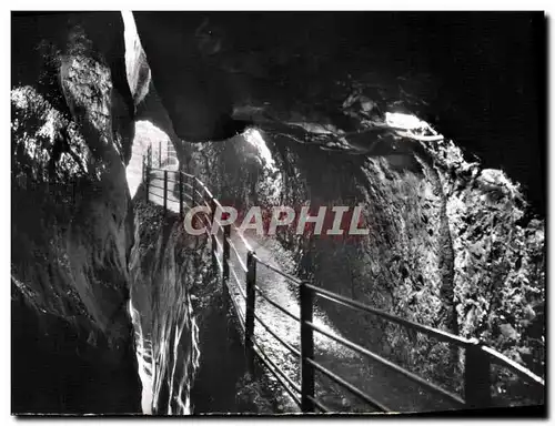 Moderne Karte Lauterbrunnen Trummelbachschlucht