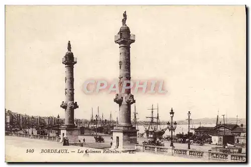 Cartes postales Bordeaux Les Colonnes Rostrales