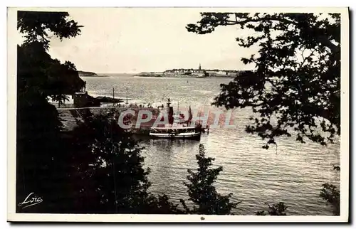 Ansichtskarte AK Dinard L&#39arrivee et debarcadere des Vedettes Dans le lointain St Malo