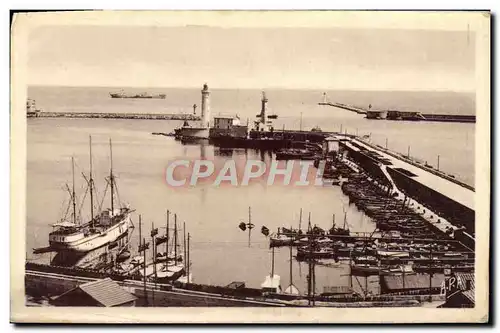 Cartes postales moderne Sete La rade et le phare Bateaux