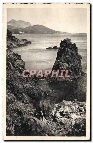 Cartes postales Agay Le Dramont Le rocher dit la cathedrale