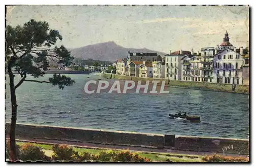 Cartes postales Saint Jean De Luz Entree du port et quai de Ciboure