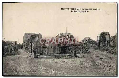 Cartes postales Montdidier Apres La Grande Guerre La place Parmentier Militaria