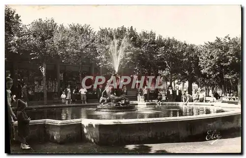 Cartes postales moderne La Bourboule Le Jet D&#39Eau